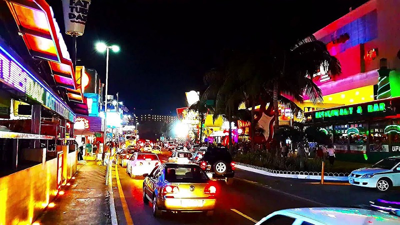 Best things to do at night in Cancun