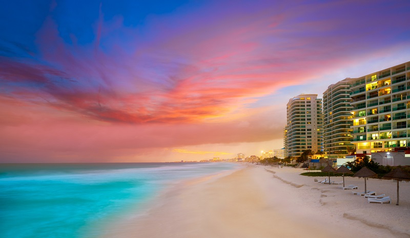 Sunset in Cancun