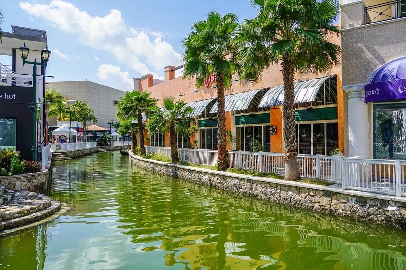 Water channel at Plaza La Isla mall in Cancun