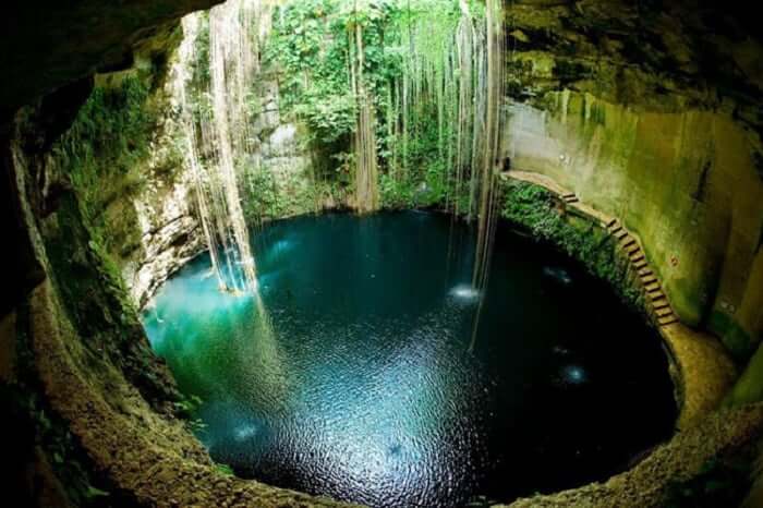 Tour of the Cenote Ik Kil in Cancun