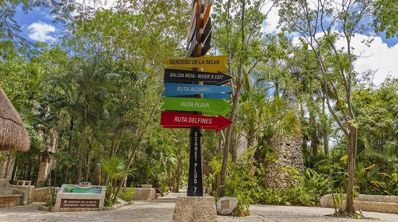 Sign in the Xcaret park