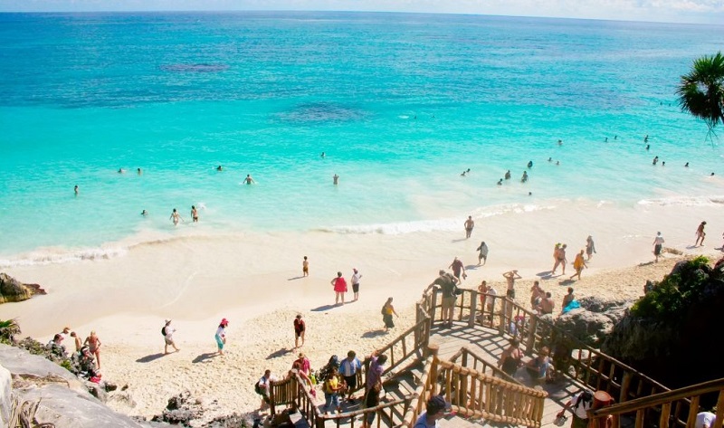 Crowded beach in Tulum