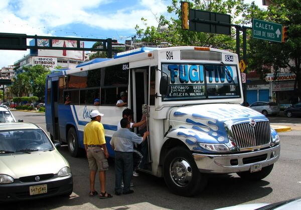 Taking a bus in Acapulco