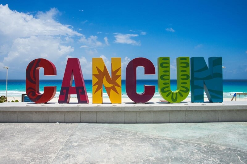 Cancun sign