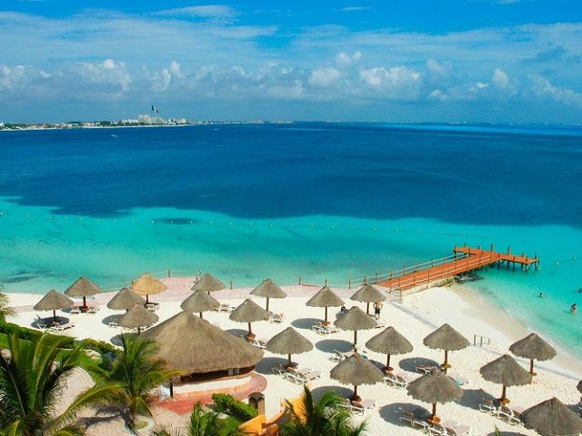 Beach resort in Cancun