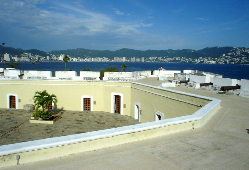 View of the Fort of San Diego in Acapulco