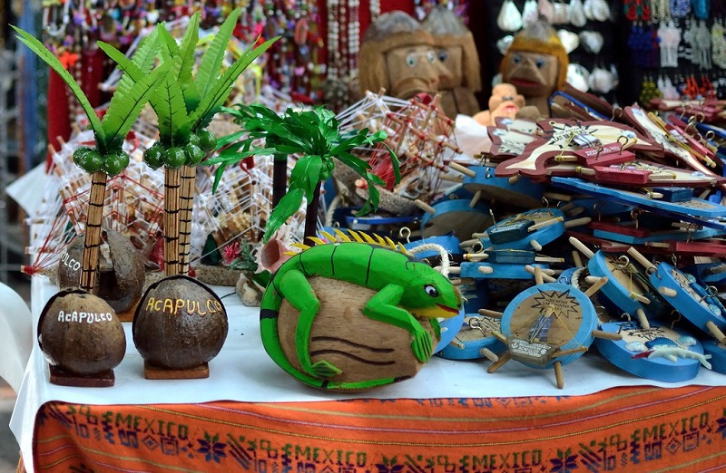 Where to buy souvenirs in Acapulco