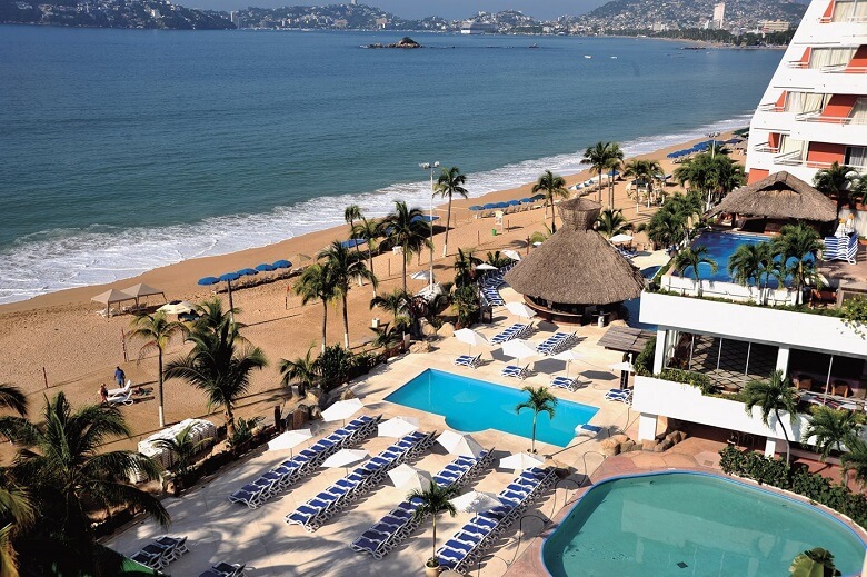 Hotel in the tourist center of Acapulco
