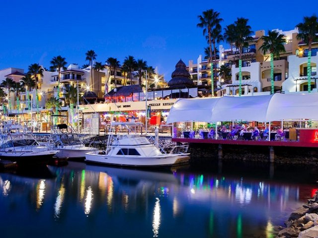 Best things to do at night in Los Cabos