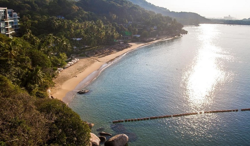 Pichilingue beach in Acapulco