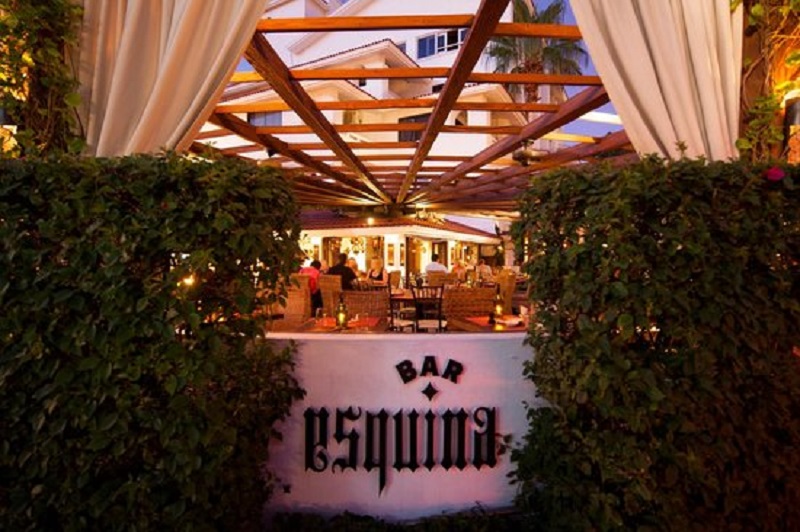 Bar Esquina in Los Cabos