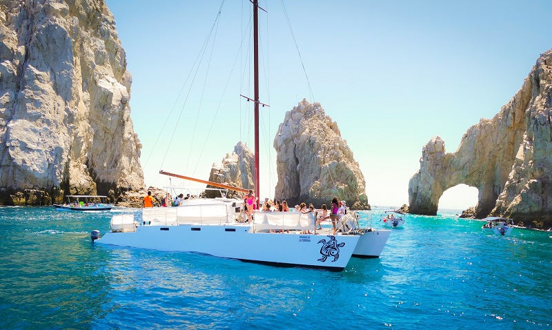 Catamaran trip in Los Cabos in winter