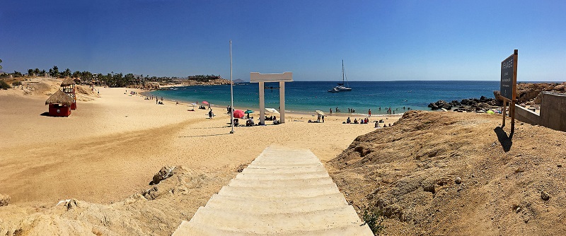 Entrance to Chileno Bay Beach in Los Cabos