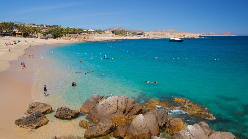 Chileno Bay Beach in Los Cabos