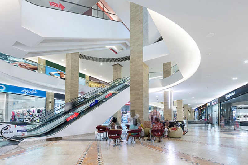 Structure of the Puerto Paraiso Mall in Los Cabos