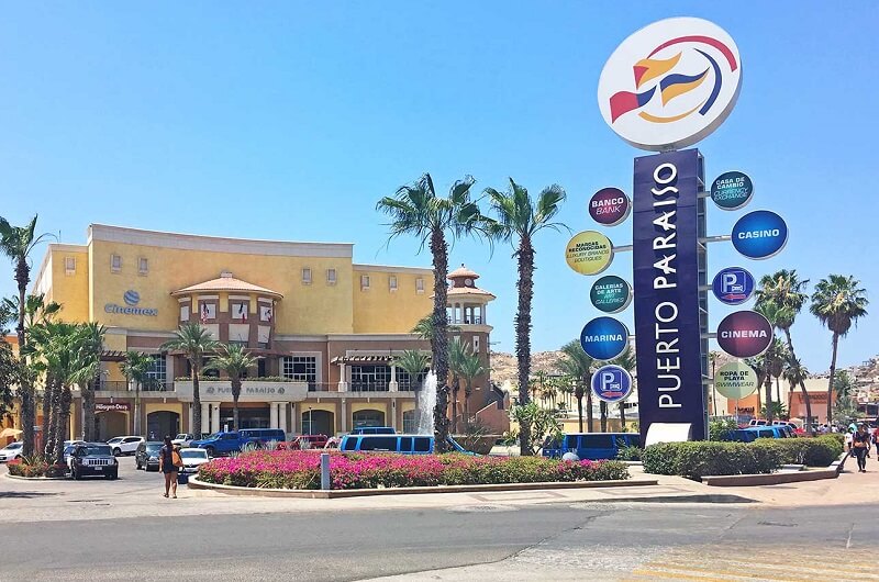 Puerto Paraiso Mall in Los Cabos