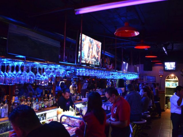 Sótano Suizo bar in Tijuana