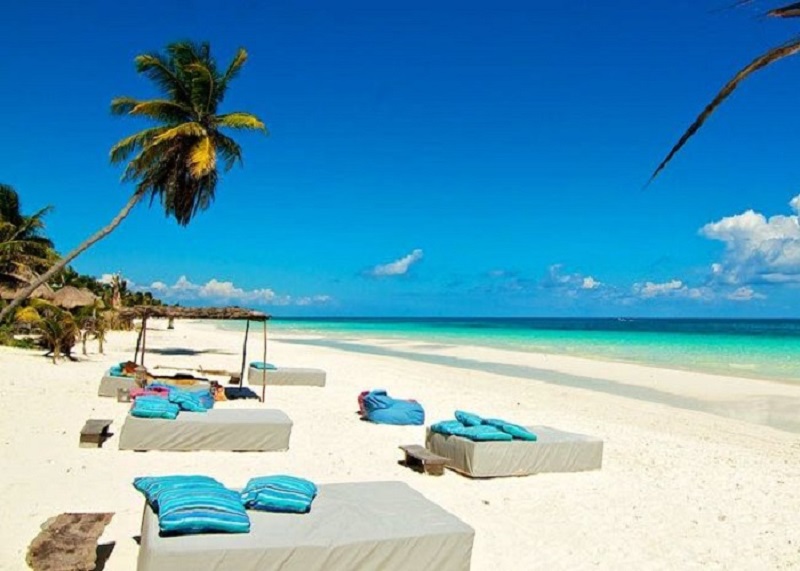 Beach Club on the Paraiso Beach in Tulum