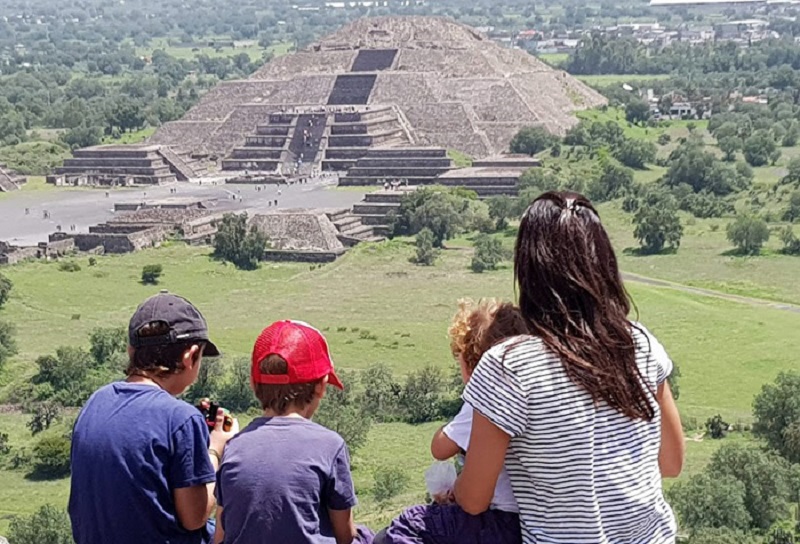 Family in Mexico City