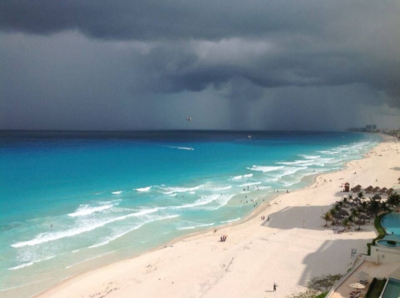 Rain in Cancun